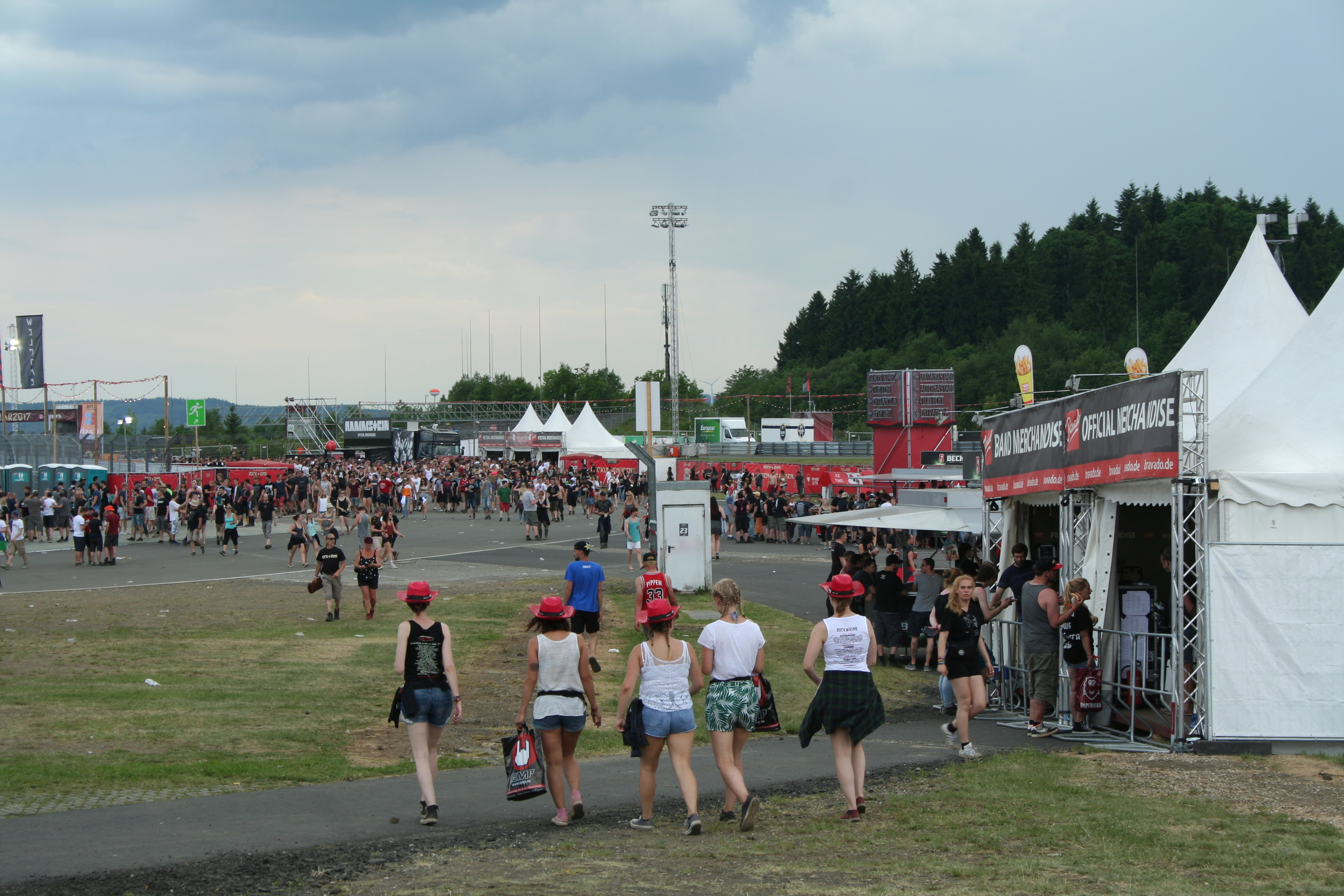 You are currently viewing Feuchtfröhlicher Start bei Rock am Ring