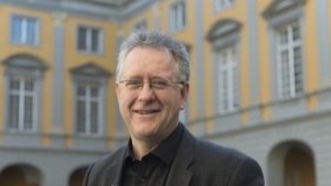 Read more about the article Rektor Prof. Dr. Dr. h.c. Hoch über die geplanten Änderungen am Hochschulgesetz